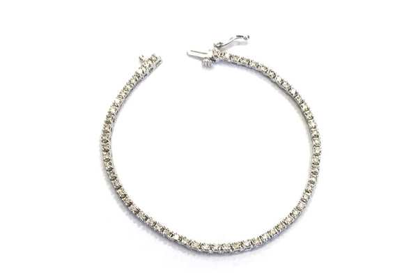 Diamond tennis bracelet in white gold