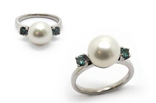 South Sea pearl with heat treated blue shoulder diamonds set in white gold