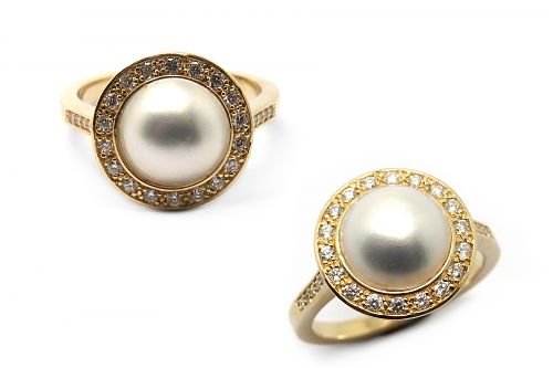 Mabe pearl with a diamond halo set in yellow gold